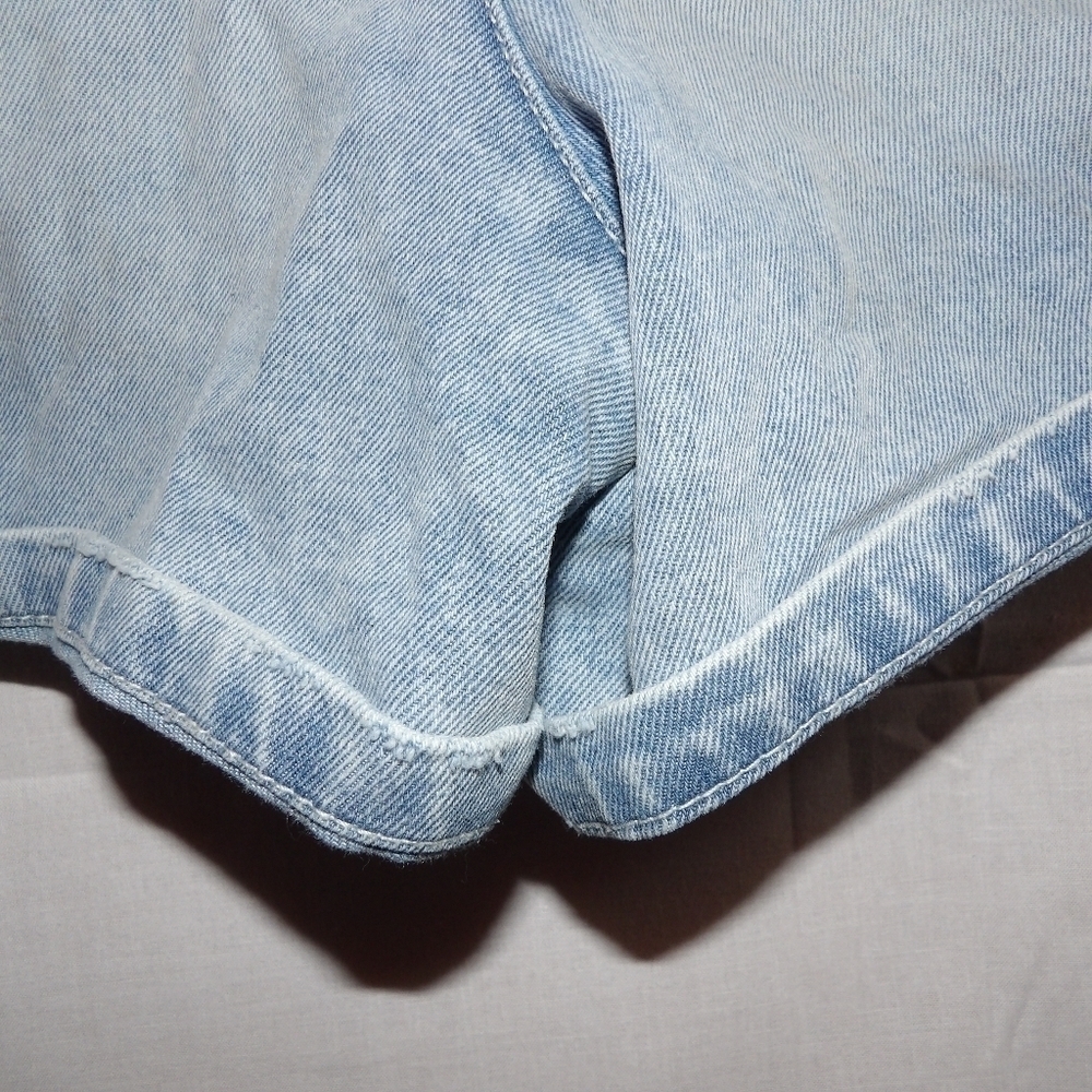 Time and Tru Distressed shorts medium - Picture 7 of 10